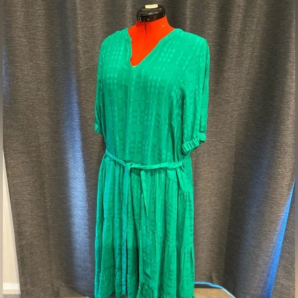 LOOBIES STORY
EMERALD PRAGUE MIDI DRESS size 16 - Picture 11 of 12